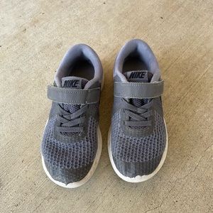 Nike Kids Revolution Running Shoes size 11